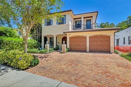 1014 N Rio Vista Blvd