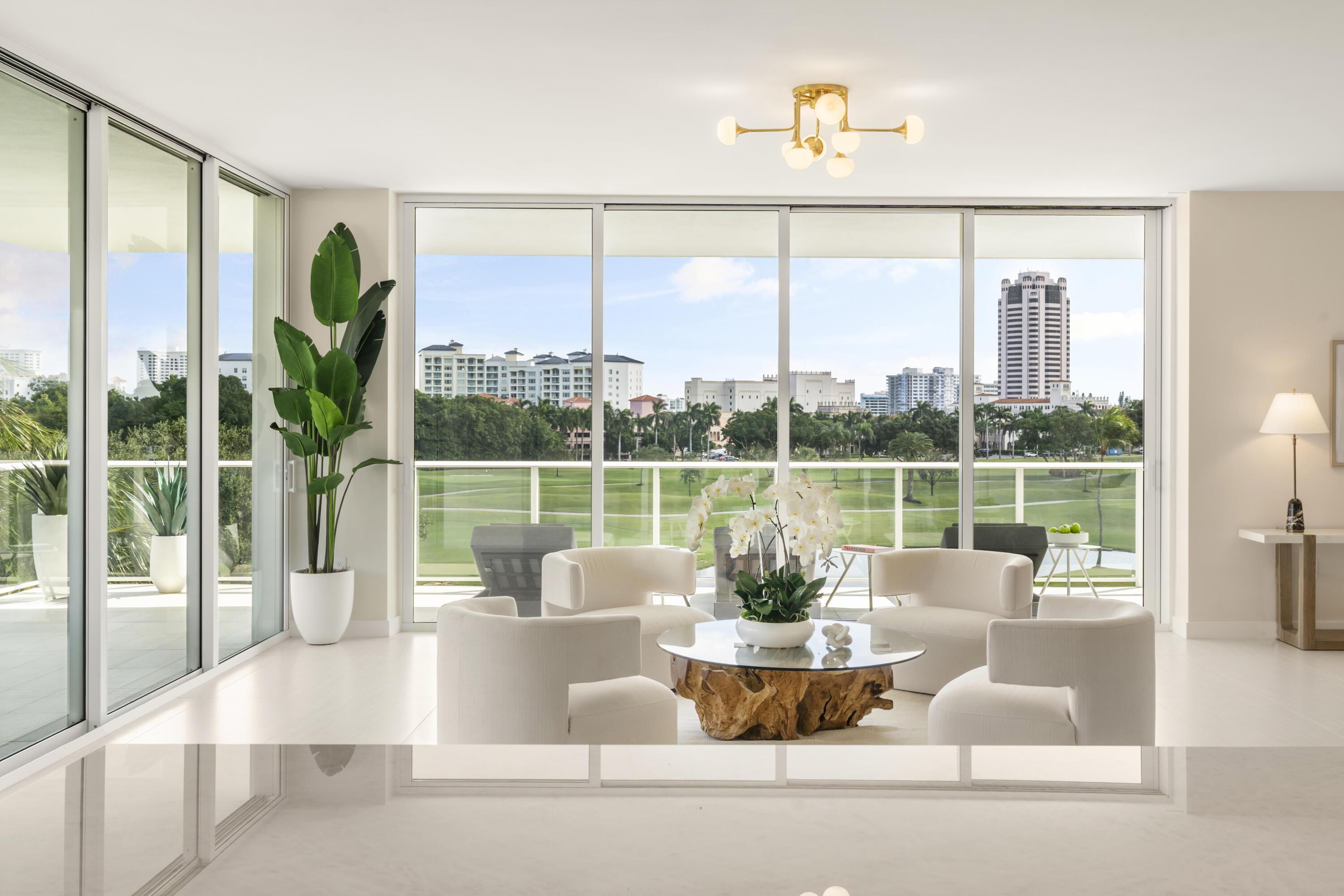 Image 2: Open Corner Living Space (1)