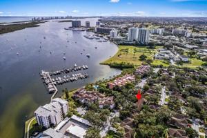 11409 Twelve Oaks Way