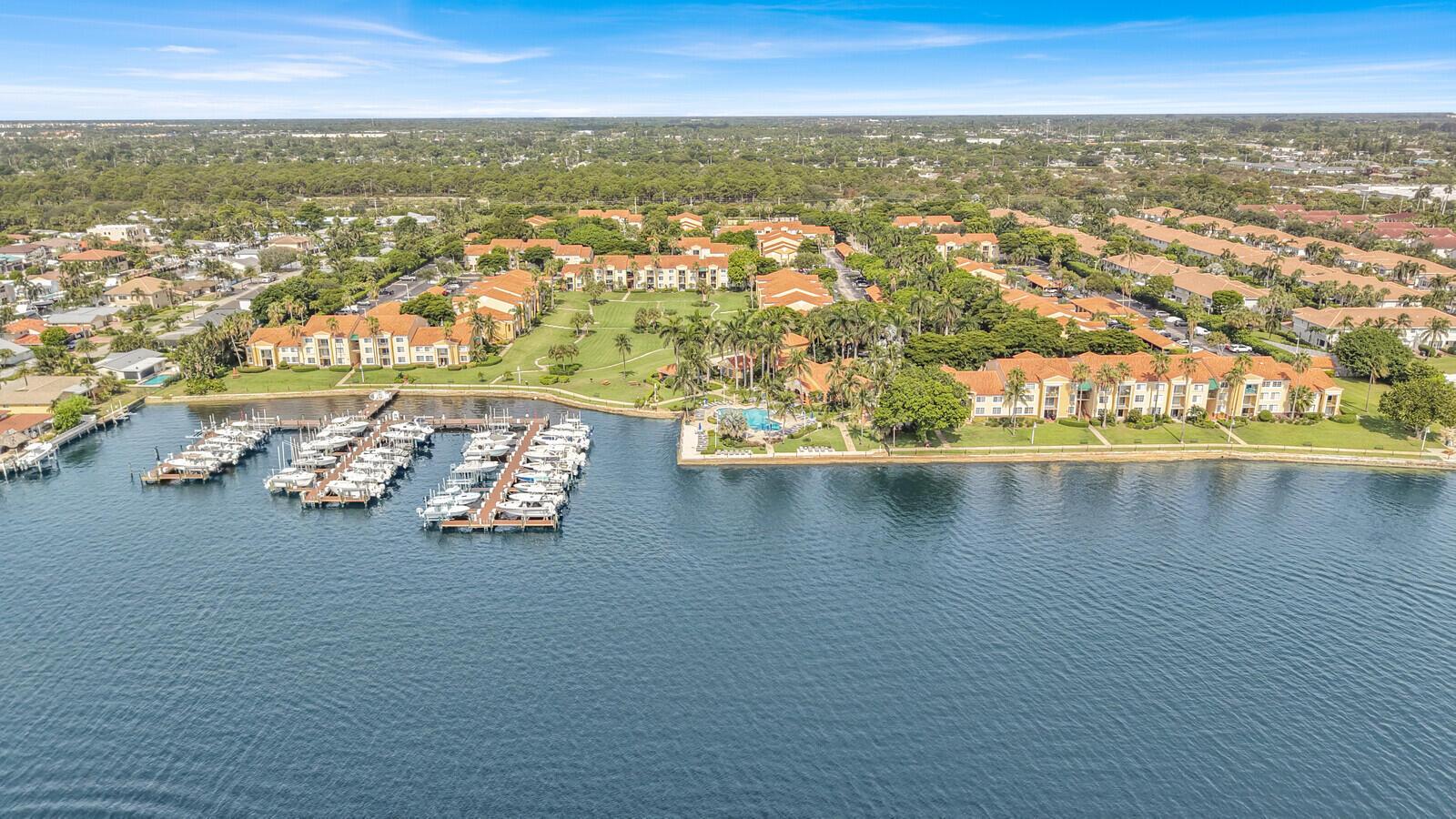 Image 1: Yacht Club on the Intracoastal