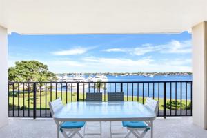 134 Lakeshore Drive