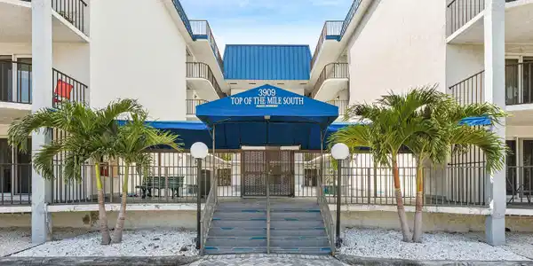 3909 N Ocean Boulevard