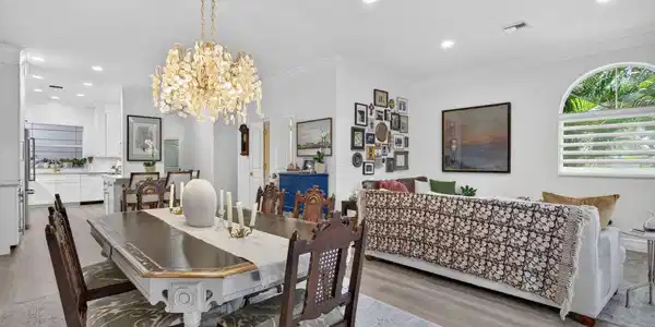 Image 4: 24-web-or-mls-2025-9375