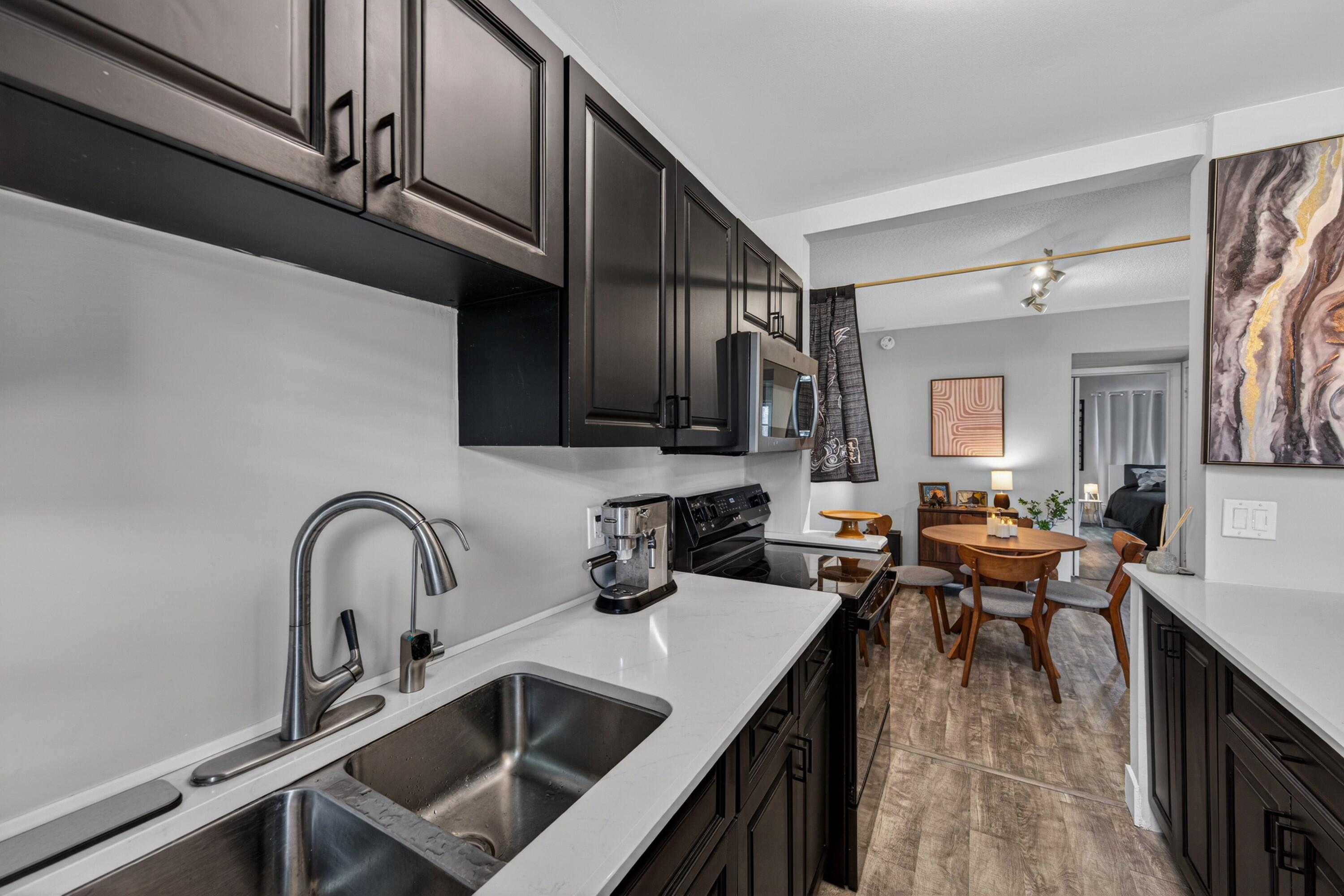 Image 2: kitchen 2-25