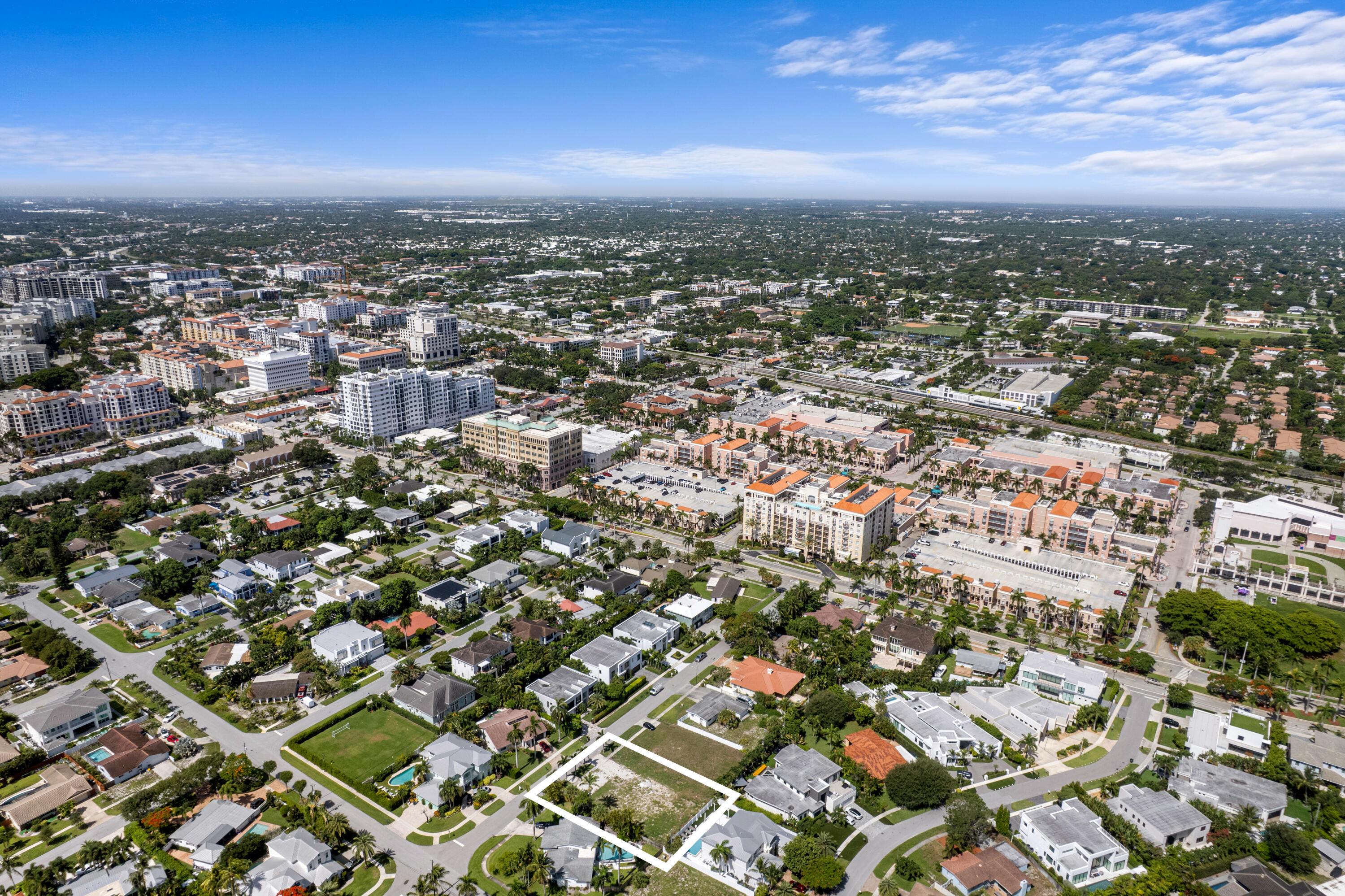 Image 1: Walk to Mizner Park