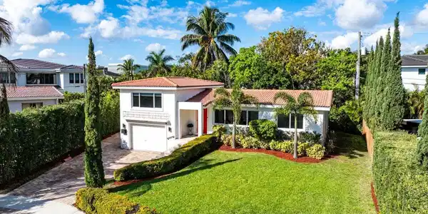 1455 NE 4th Court