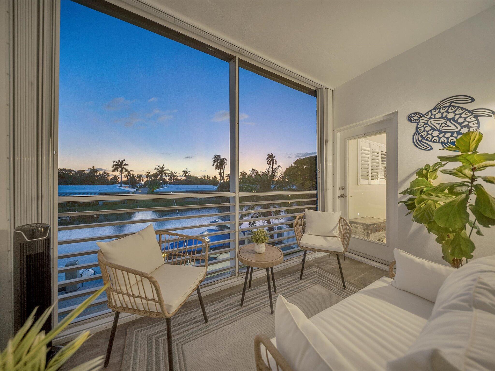 Image 3: Balcony Sunset