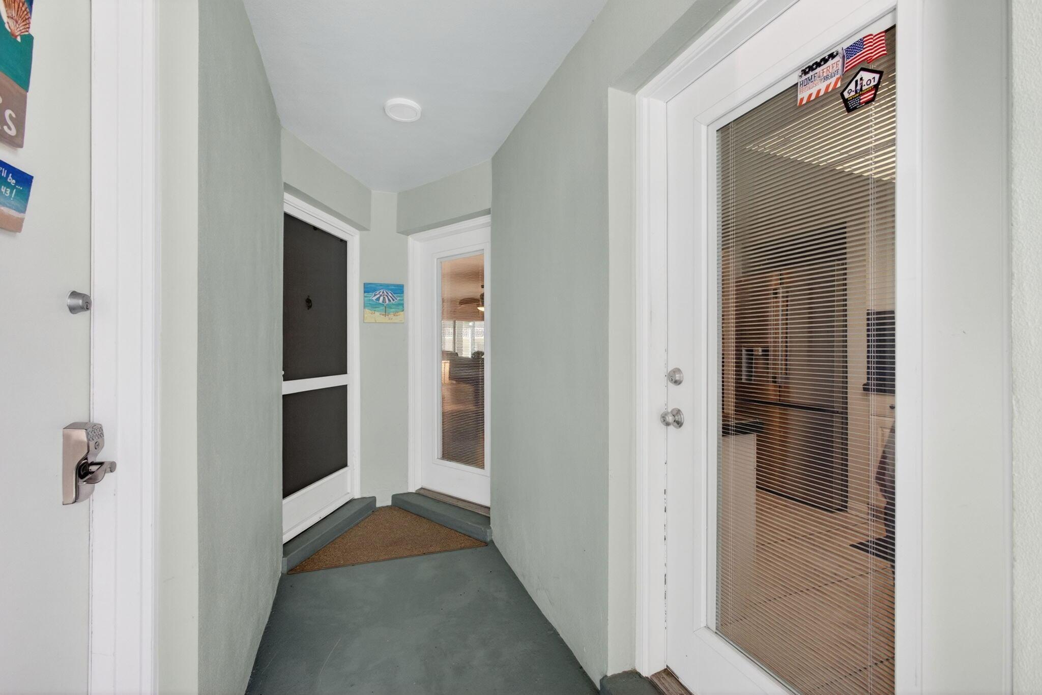 Image 4: Hallway