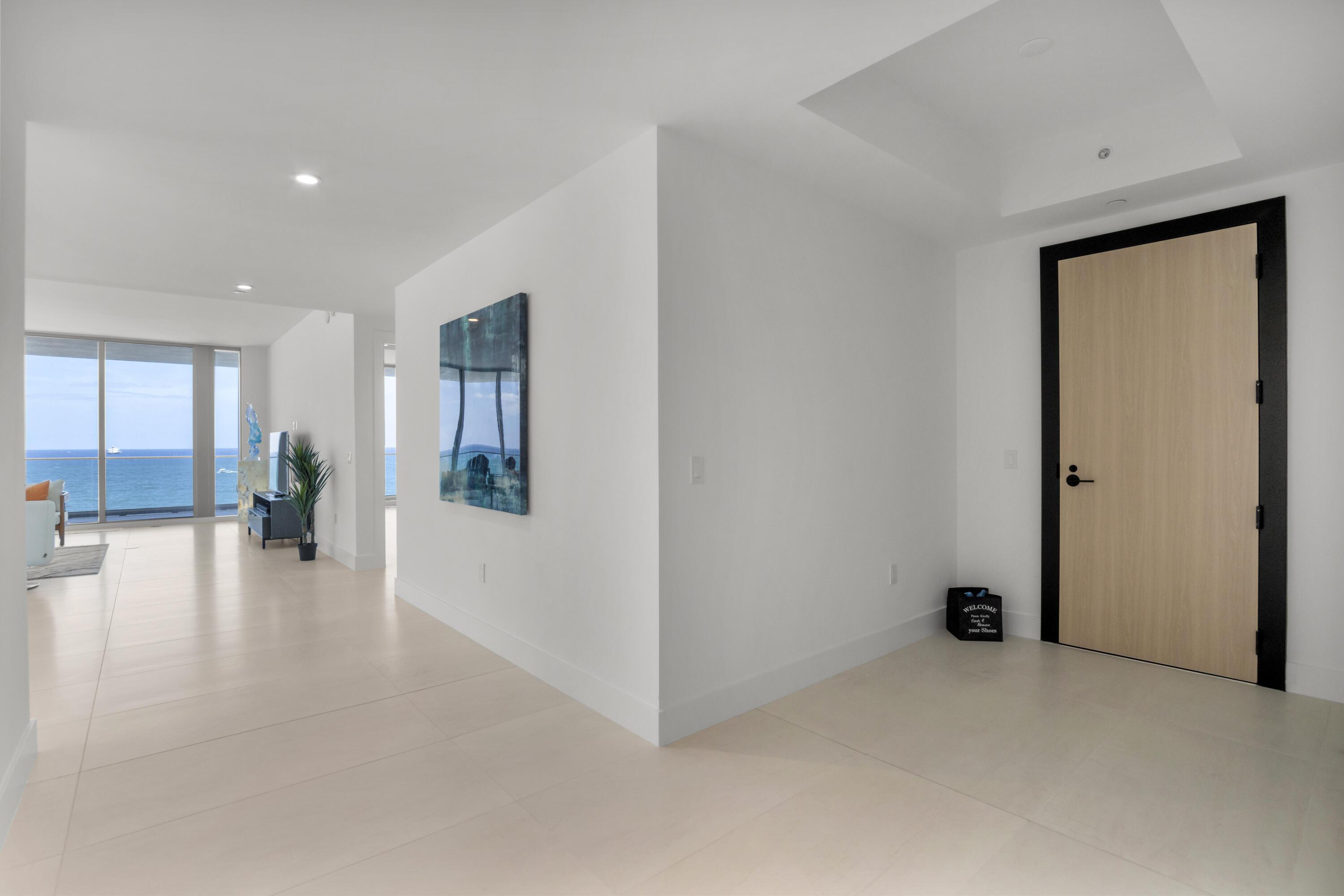 Image 2: 151 N Seabreeze Blvd unit 504-1
