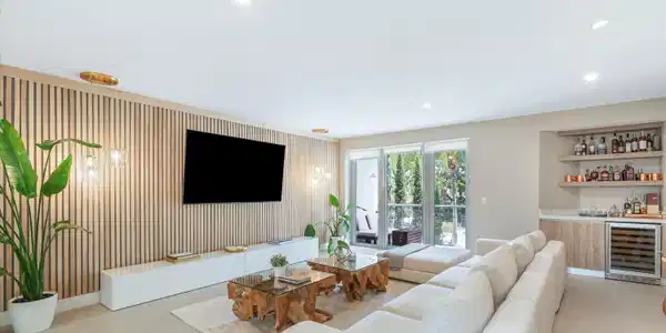 Image 2: 11-1509 NE 4th Place Ft. Lauderdale FL-1