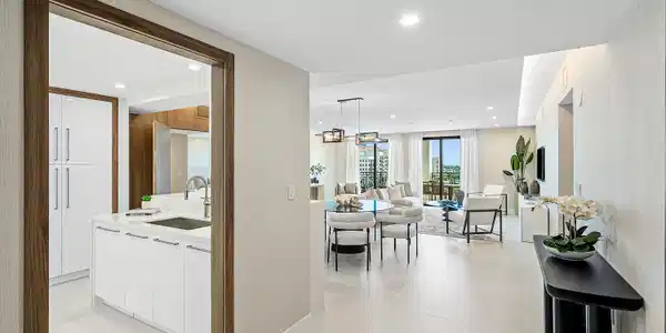 Image 2: 005-200EastPalmettoParkRoad-712-BocaRato