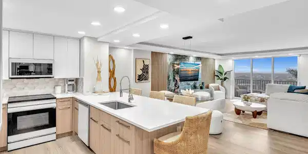 1150 Hillsboro Mile