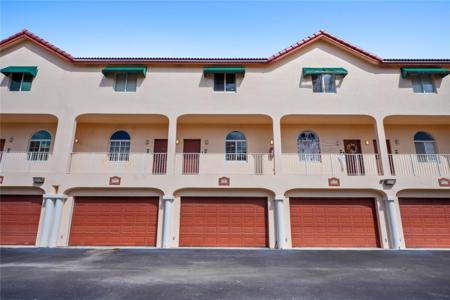 2453 NE 14th Street Causeway