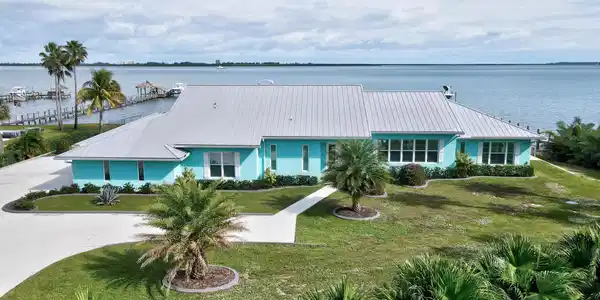 1612 S Indian River Drive