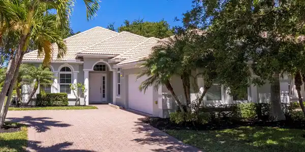 4537 NW Red Bay Circle