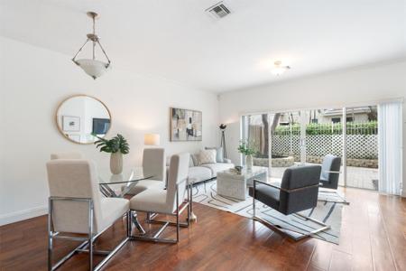 835 NE 19th Ave