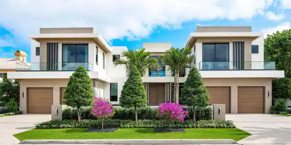 Image 3: 1520_Royal_Palm_Way_02