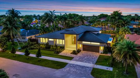 2717 NE 33rd Street