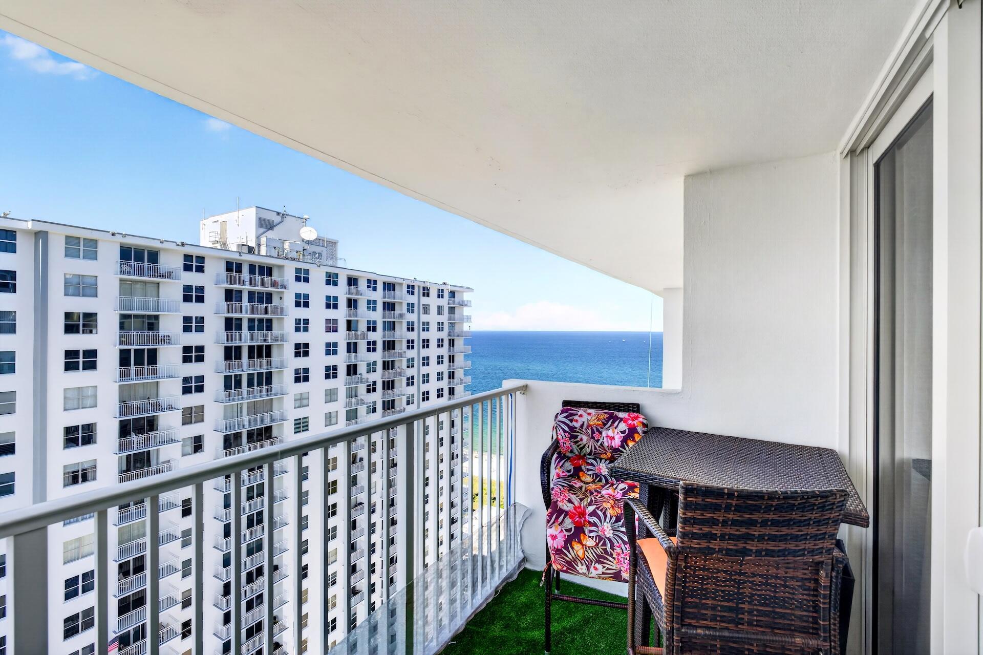 Image 3: PATIO AREA-3