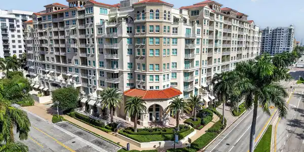99 SE Mizner Boulevard
