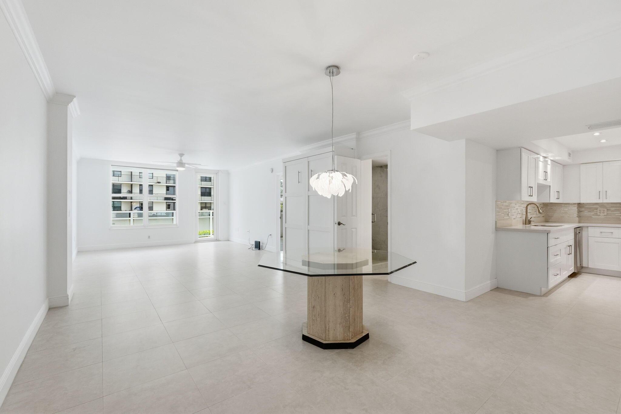 Image 1: Renovated 1008 sf 1 Bed 2 Full Baths w Murphy Bed