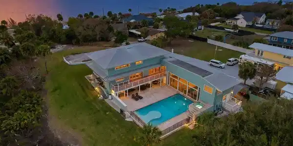 3712 E Mockingbird Hill