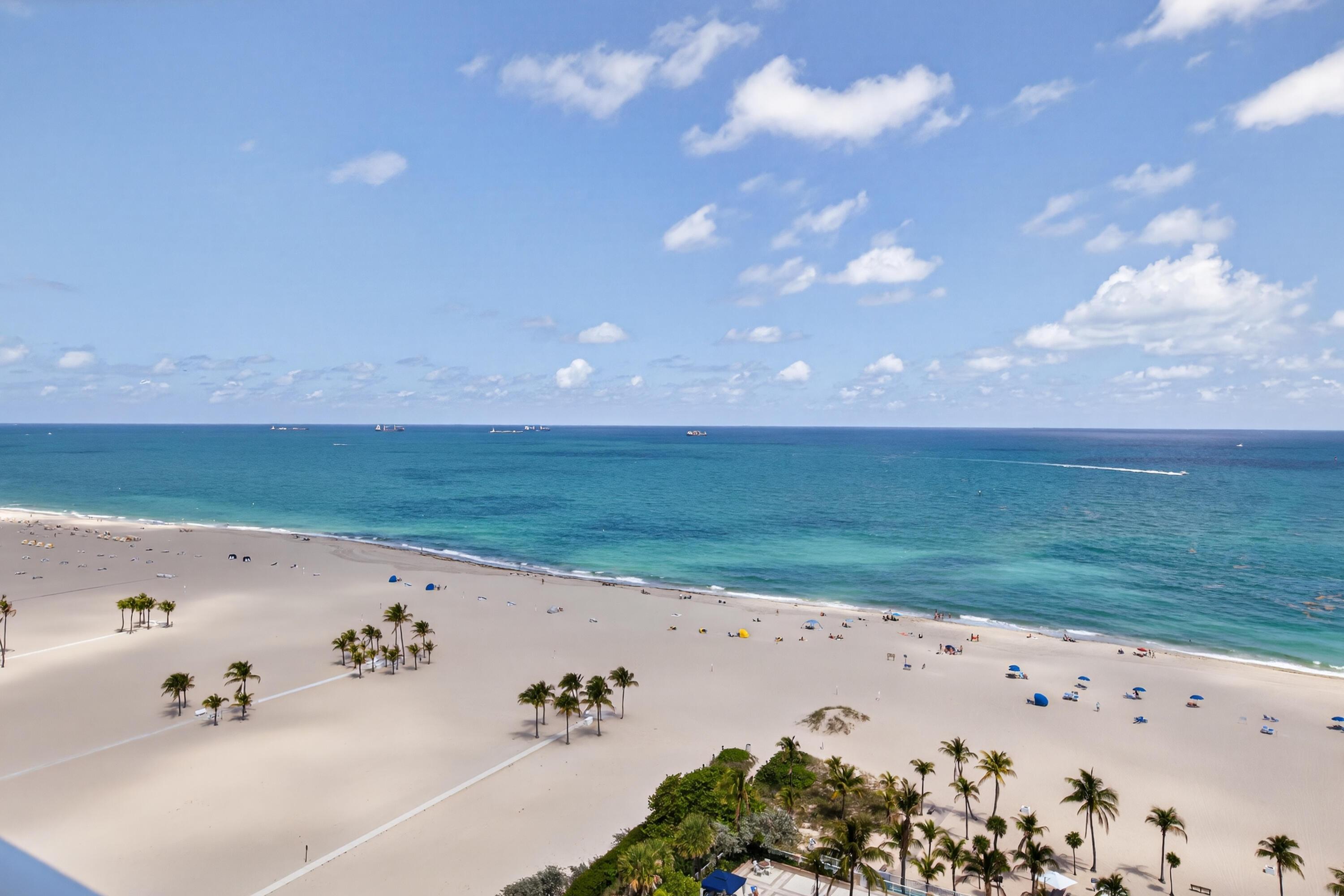 Image 2: Amazing Direct Oceanfront Views!! Most desired NE