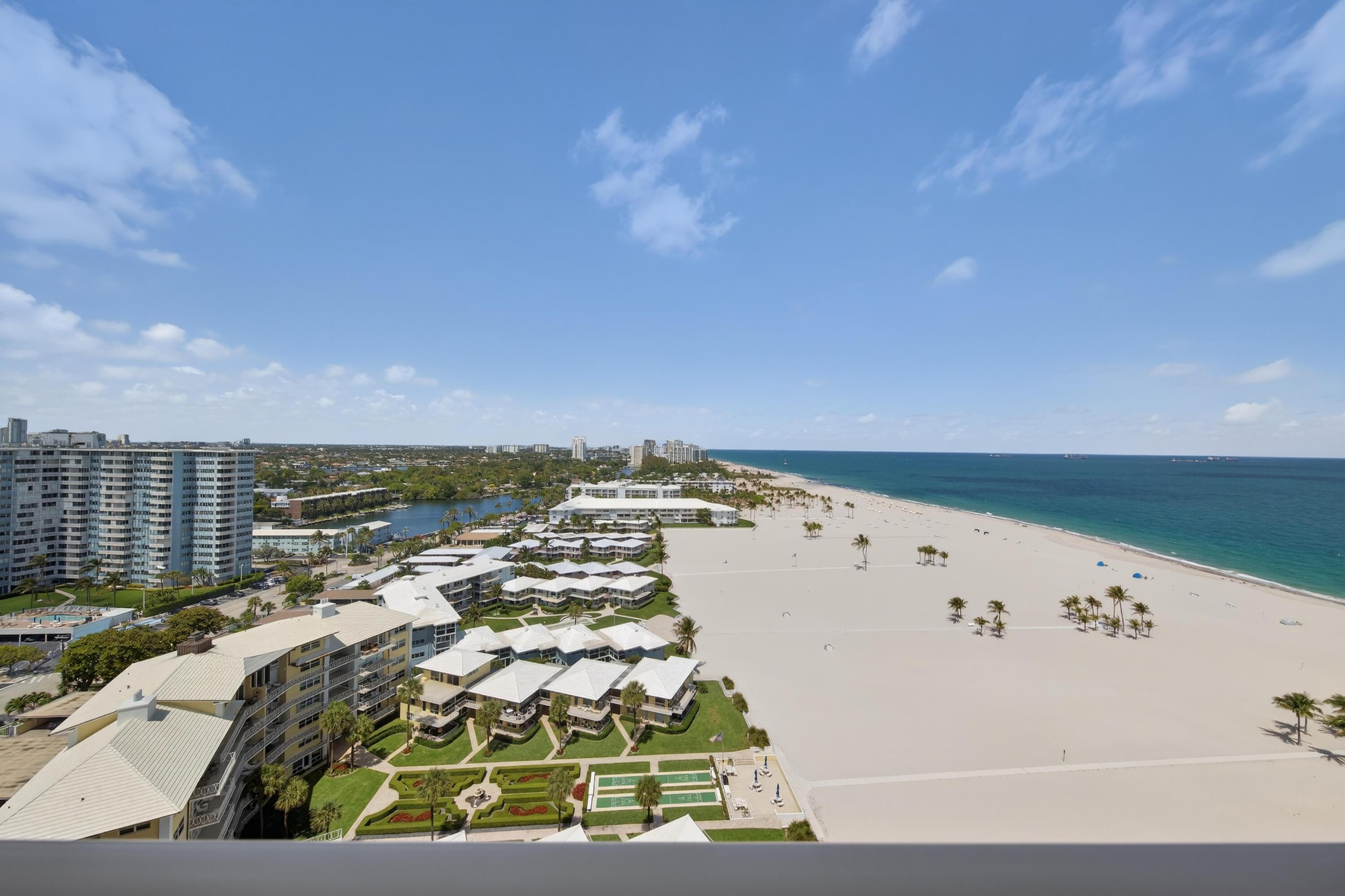 Image 3: Amazing Direct Oceanfront Views and views of the c