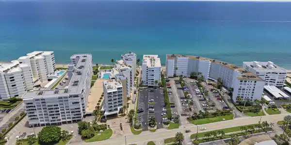 Image 2: 3580 S Ocean Blvd South Palm Beach FL 06