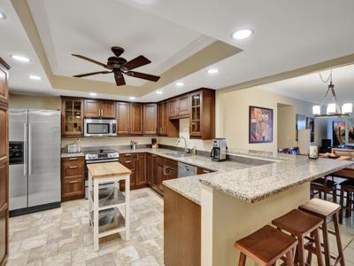600 Three Islands Blvd