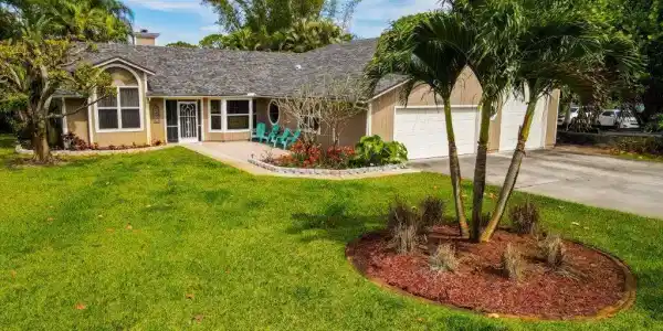 2801 SW Lake Terrace