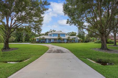 3756 SW Bimini Circle S