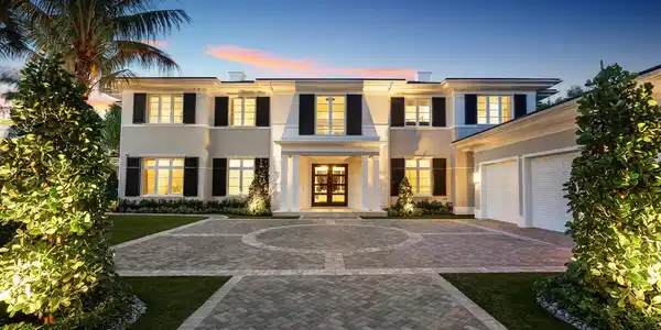 133 W Coconut Palm Road