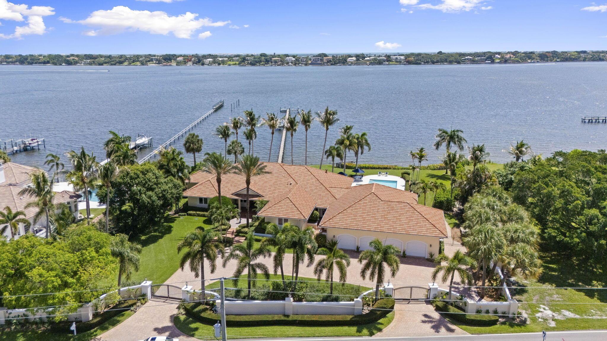 Image 3: 1771 SE Saint Lucie Blvd
