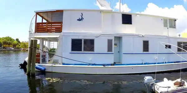 534 Hendricks Isle