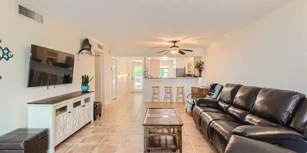 3125 NE 48th Court