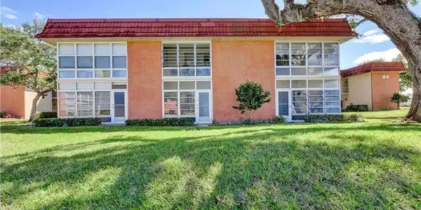 84 Crooked Tree Lane