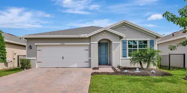 2700 NE Breezeway Circle