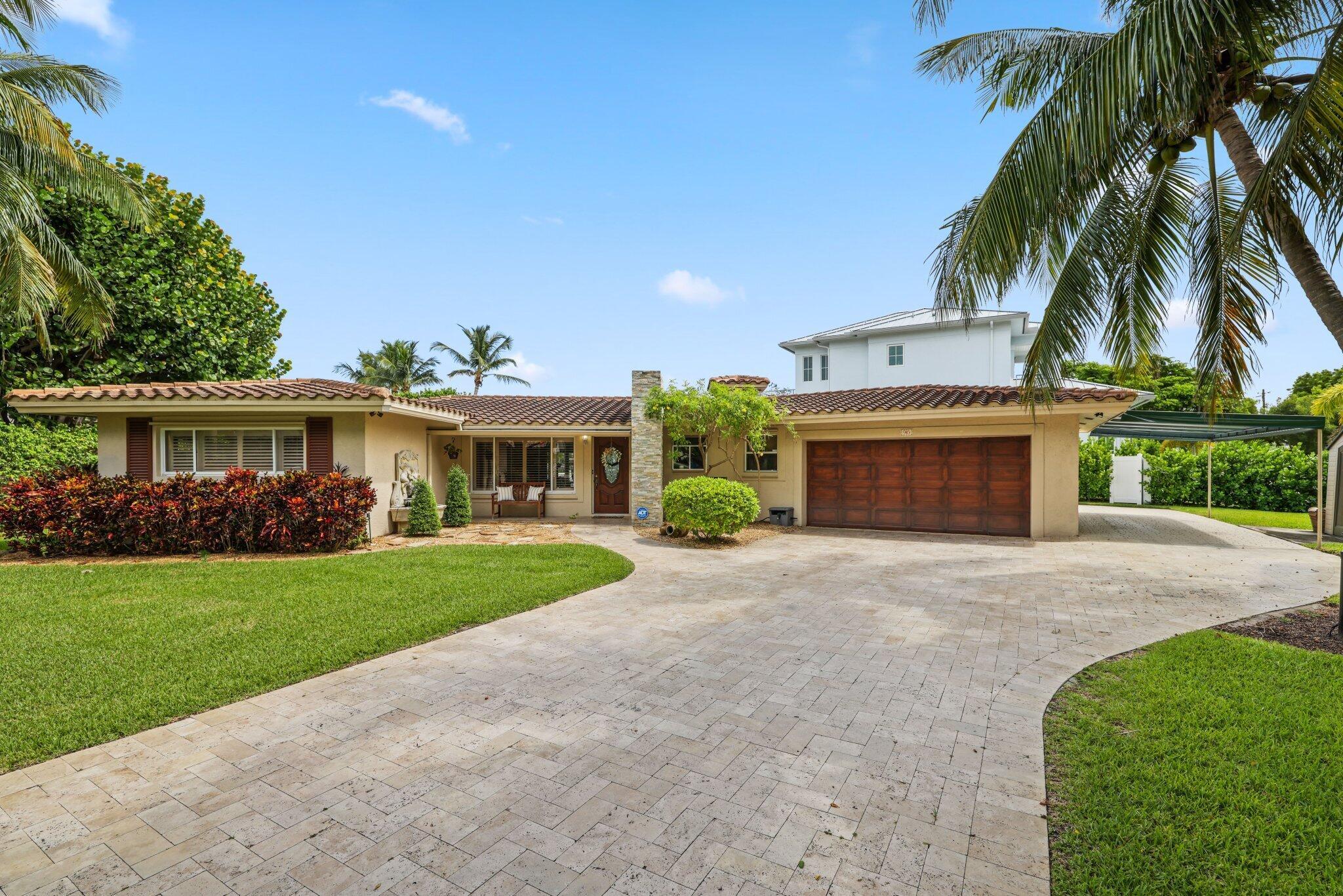 Image 3: 910 Banyan Drive - 25.jpg-SMALL