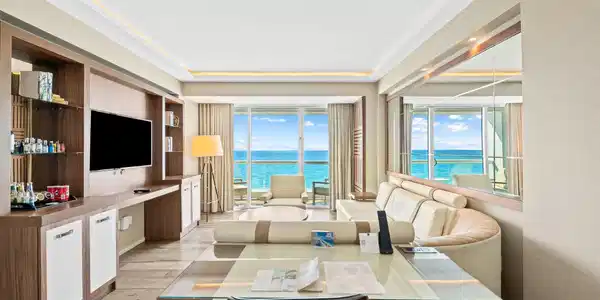 551 N Fort Lauderdale Beach Boulevard
