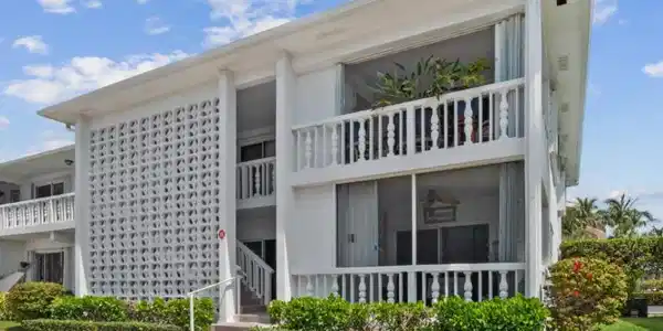 4201 S Ocean Boulevard