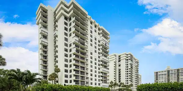 2001 N Ocean Boulevard
