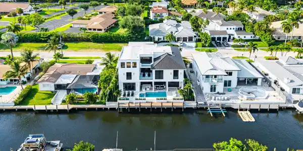 Image 2: 087-748Northeast72ndStreet-BocaRaton-FL-