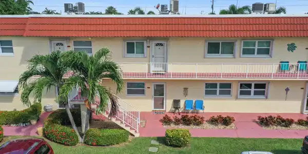 1188 Commodore Court