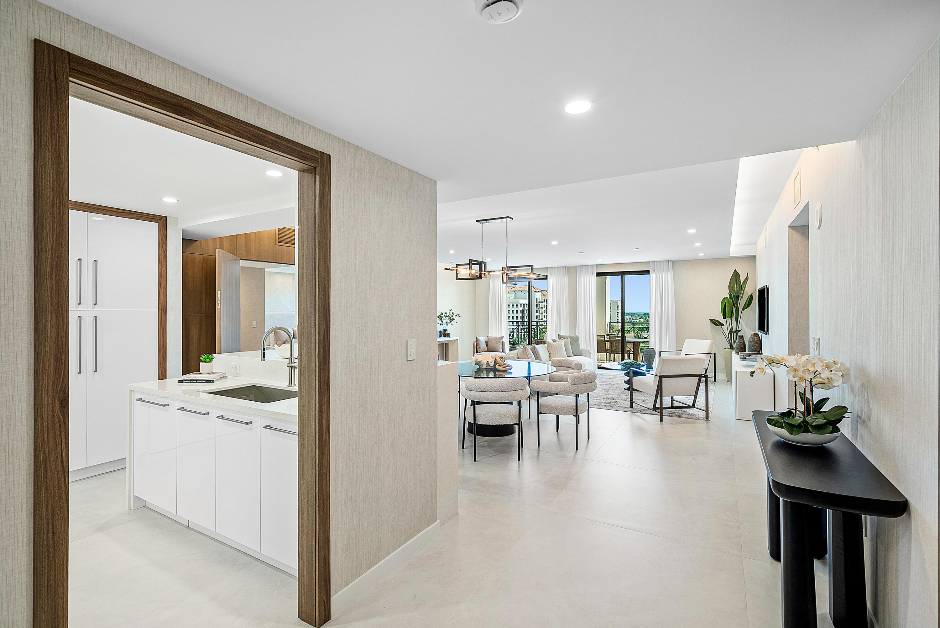 Image 2: 005-200EastPalmettoParkRoad-712-BocaRato