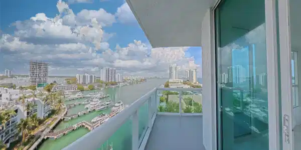 7910 Harbor Island Drive