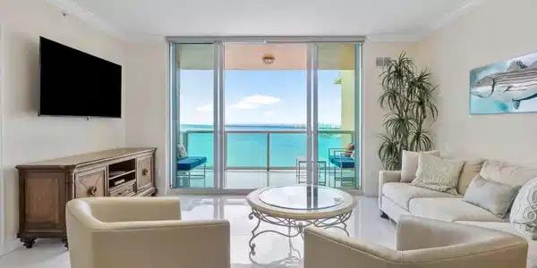 2650 Lake Shore Drive