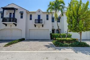 918 St George Boulevard