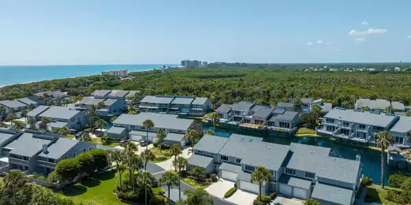 4949 N Highway A1a