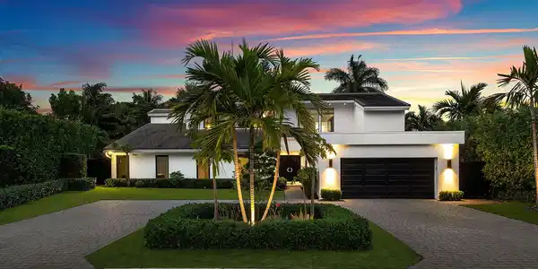 Image 3: 229_South_Maya_Palm_Drive_Dusk_01